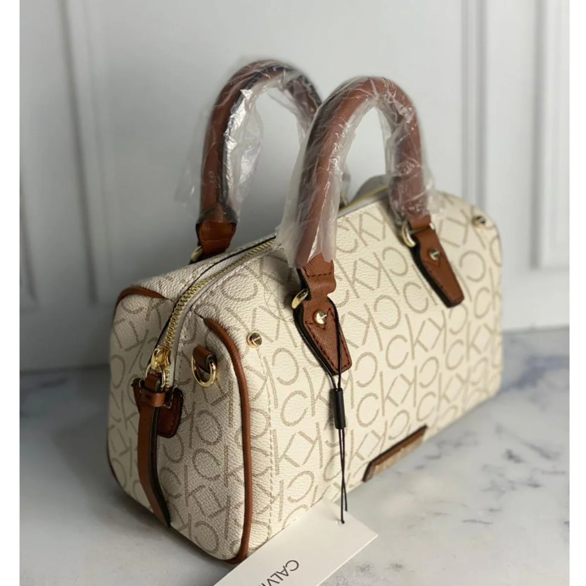 Calvin Klein Signature Satchel Bag In Vanilla - CKL01617B - Image 3